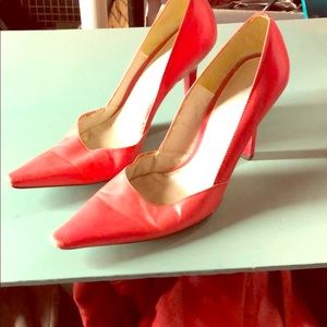 Point Heels